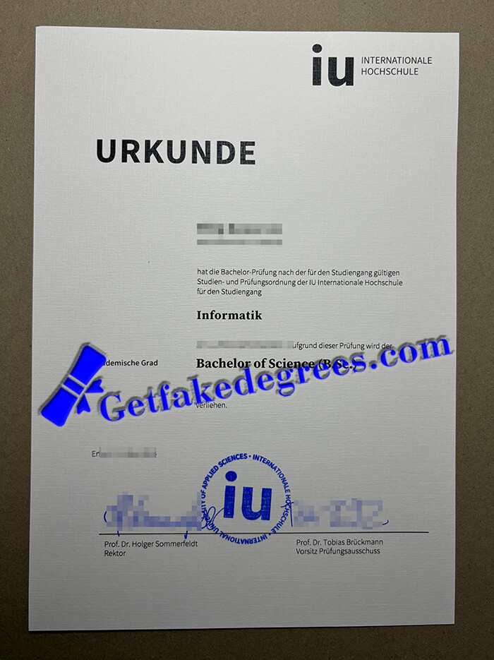 IU Internationale Hochschule Urkunde