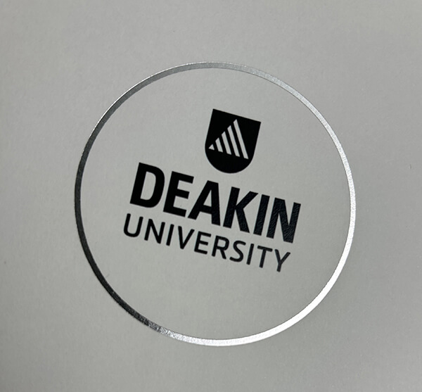 Deakin University coat of arms